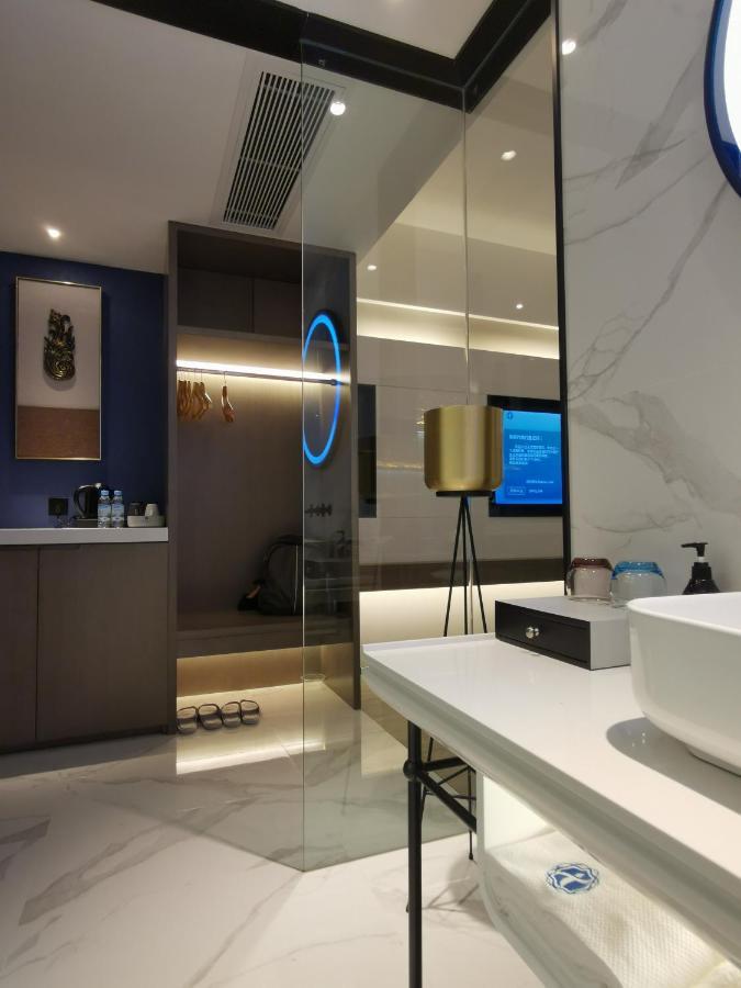 Tian Yi International Hotel 天艺国际酒店 Phnom Penh Exterior photo